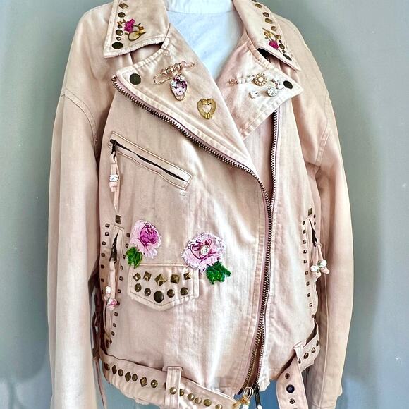 Women Reworked blush denim Custom Free People Motto jacket gold brass tone studs - Picture 15 of 16